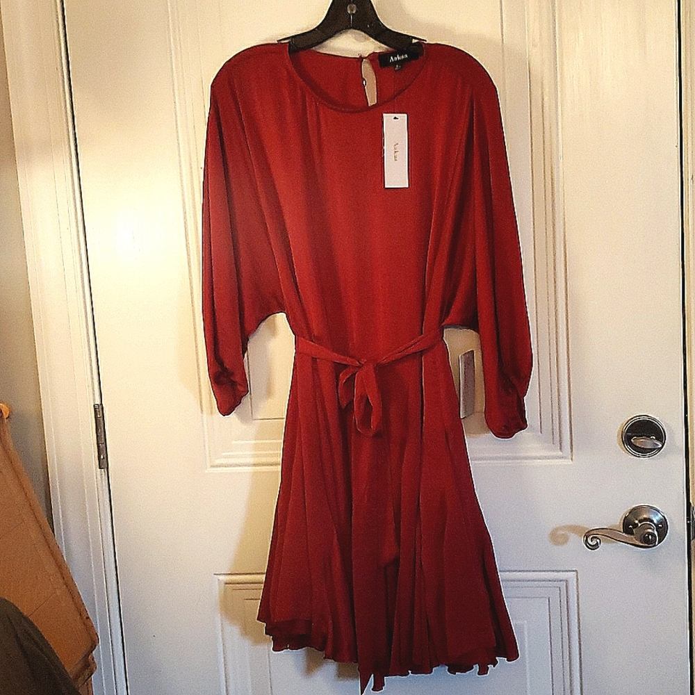 NWT- The Perfect Red Satin Date Dress 💃
